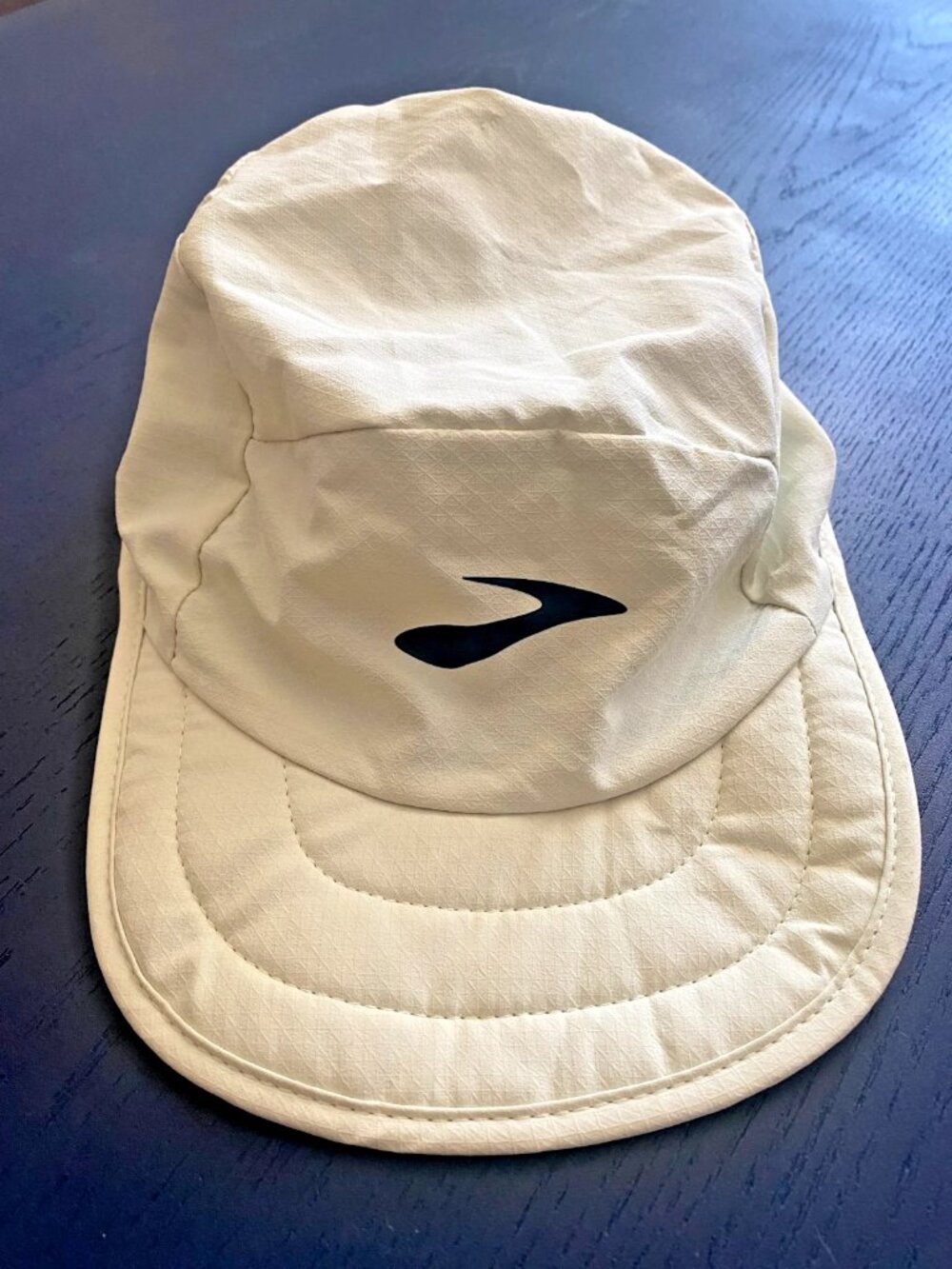 Brooks Lightweight Packable 5 Panel Running Hiking Hat Retro Beige Mustard